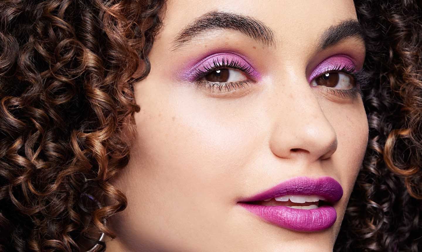 Maquillaje de graduación paso a paso | L'Oréal Paris